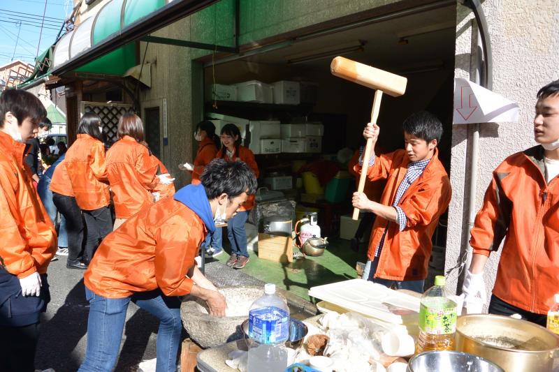 ユース街づくりスタッフ「チーム街スタ」 ユース街づくりスタッフ「チーム街スタ」