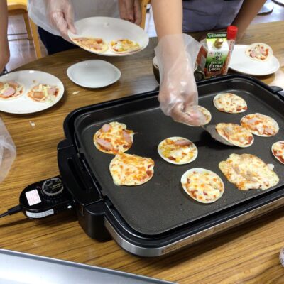 5月18日に「ミニピザパーティ」を実施しました。